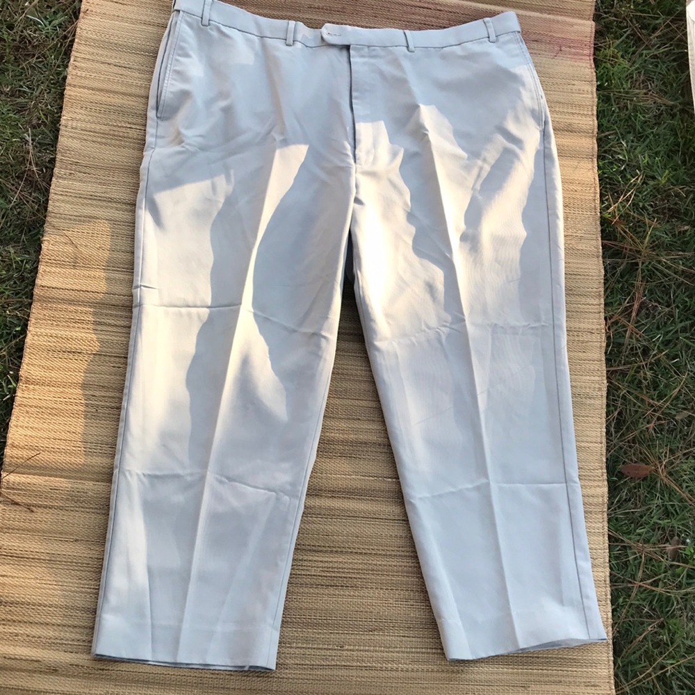 Roundtree and Yorke easy care polyester pants Sz 50x29
